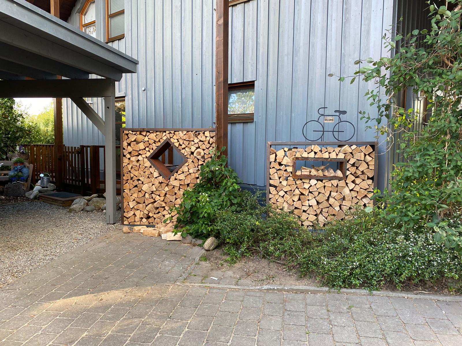 Holzlager / Dekoration